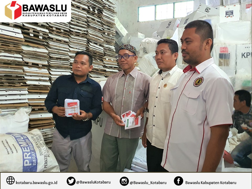 Bawaslu Kotabaru Awasi Pembongkaran Kotak Suara