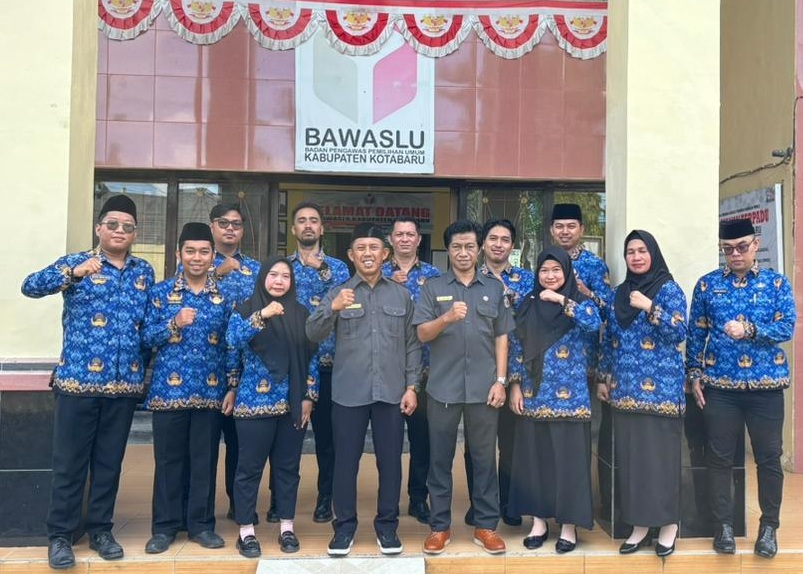 Bawaslu Kabupaten Kotabaru Gelar Apel Peringatan HUT ke-54 KORPRI Tahun 2025