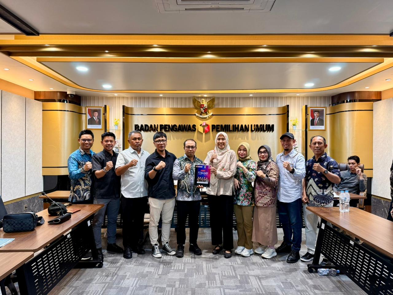 Bawaslu Kotabaru Hadiri Rapat Evaluasi Program Jumat Sehati dan Jumpa Berlian di Jakarta