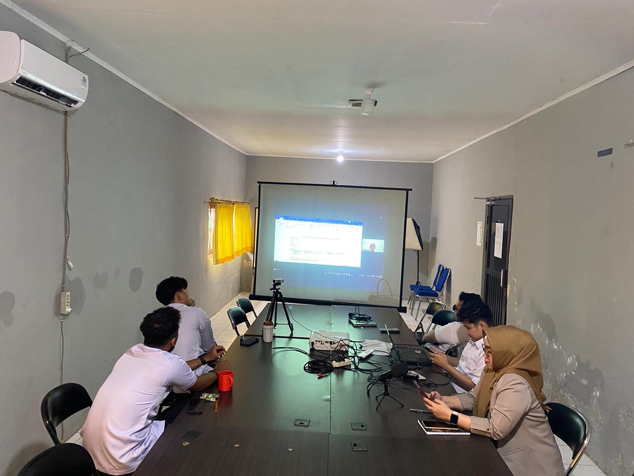 Rapat Koordinasi Pelaporan Kinerja Harian Pegawai saat Work From Anywhere (WFA) Pada Bawaslu Provinsi dan Bawaslu Kab/Kota se Provinsi Kalimantan Selatan