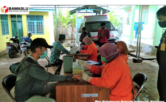 1262 Pengawas Ad Hoc Kabupaten Kotabaru Ikuti Rapid Test