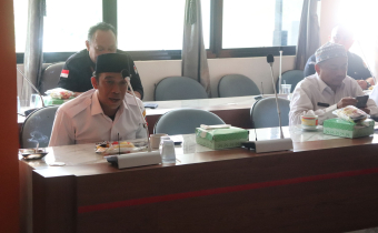 Rapat Kerja Komisi 1 yang Diselenggarakan DPRD Kabupaten Kotabaru