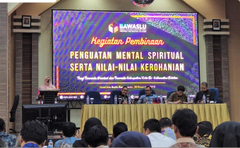 Bawaslu Kotabaru Hadiri Rapat Reviu Kesesuaian RAB Dana Hibah Pilkada Tahun 2020