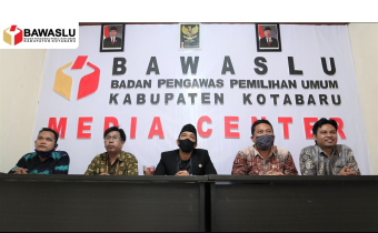 Pasca Diluncurkan, Bawaslu Kalsel Laksanakan Bimtek Pengoperasian Aplikasi DMS