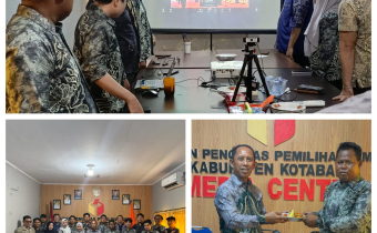 Puncak HUT ke-18 Bawaslu, Bawaslu Kotabaru Ikut Semarakkan dengan Pemotongan Nasi Tumpeng Secara Daring