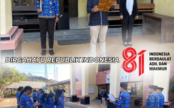 Bawaslu Kotabaru Gelar Upacara HUT ke-81 Kemerdekaan RI